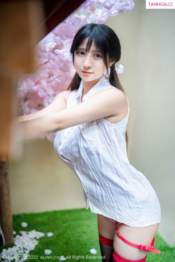 久久Aimee  [XiuRen]高清写真图 2022.04.27 No.4930 久久Aimee第11张图片